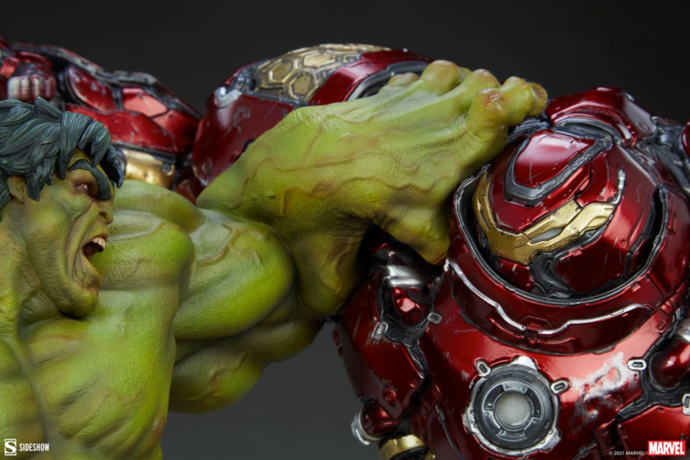 Marvel Comics - Hulk vs Hulkbuster Maquette