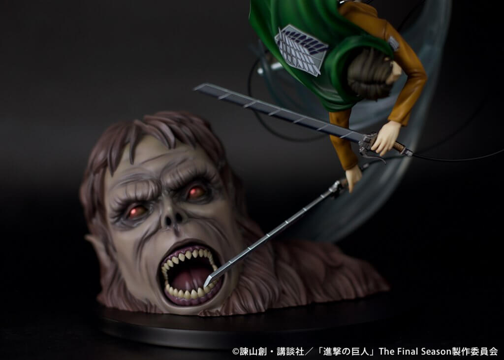 ATTACK ON TITAN Scale Figure - Levi vs Beast Titan ver.