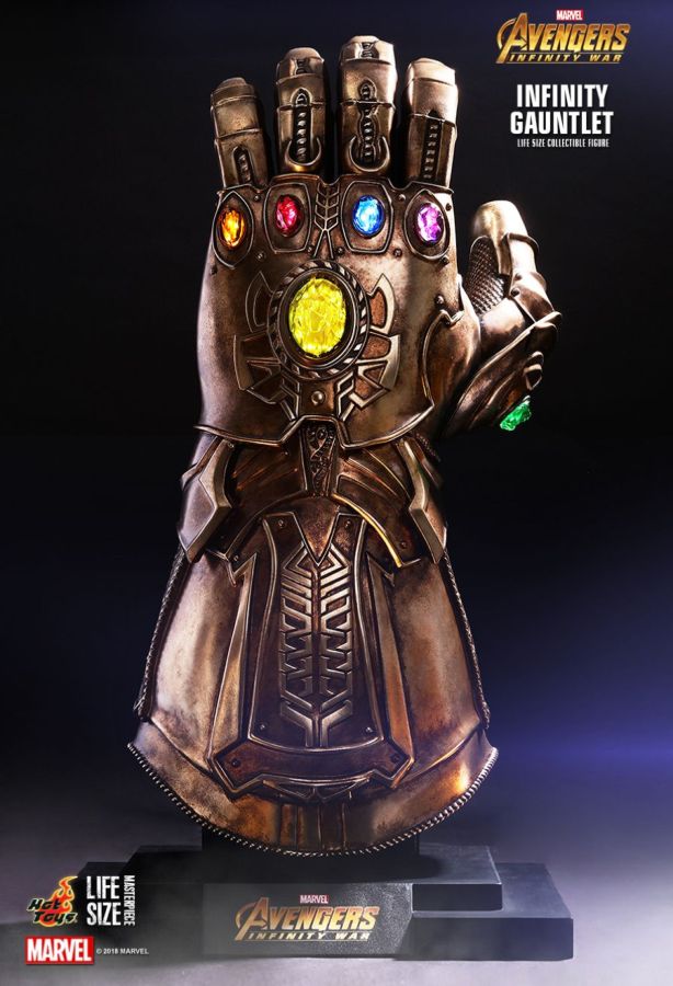 Avengers 3: Infinity War - Infinity Gauntlet Life-Size Prop Replica