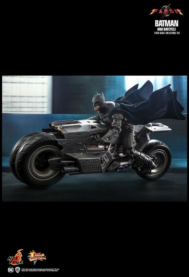 The Flash (2023) - Batman & Batcycle 1:6 Scale Collectable Set