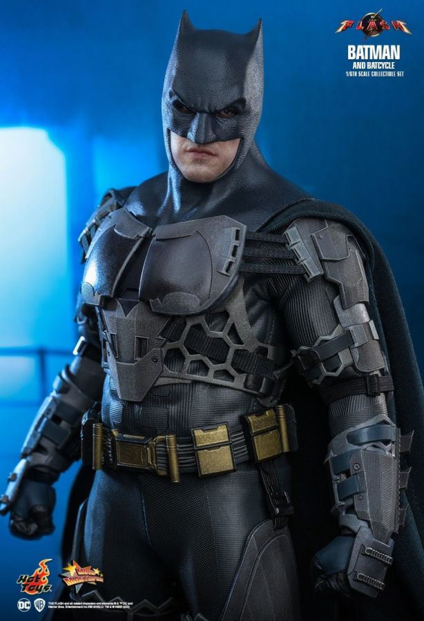The Flash (2023) - Batman & Batcycle 1:6 Scale Collectable Set
