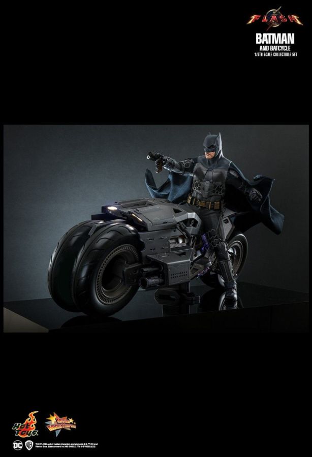 The Flash (2023) - Batman & Batcycle 1:6 Scale Collectable Set
