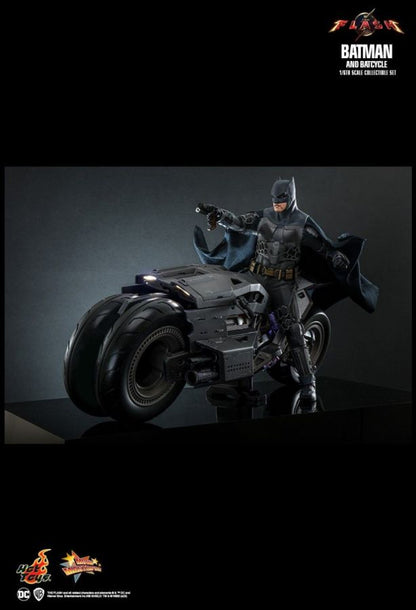 The Flash (2023) - Batman & Batcycle 1:6 Scale Collectable Set