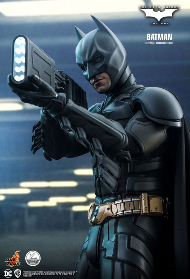 Batman The Dark Knight - Batman 1:4 Scale Collectable Action Figure