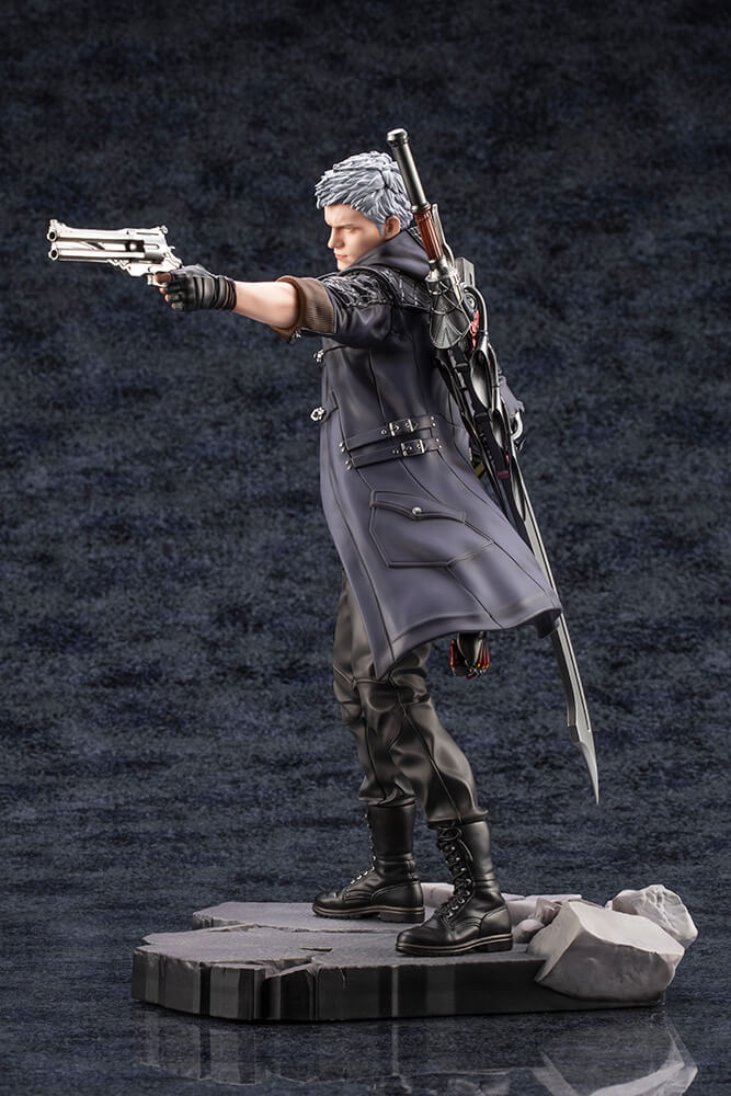 DEVIL MAY CRY 5 Nero ArtFX J Statue (Reproduction)
