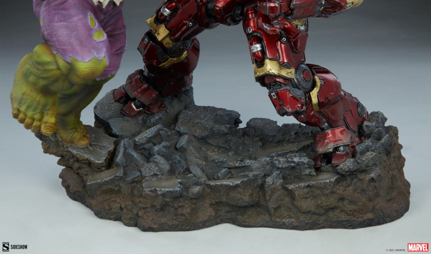 Marvel Comics - Hulk vs Hulkbuster Maquette