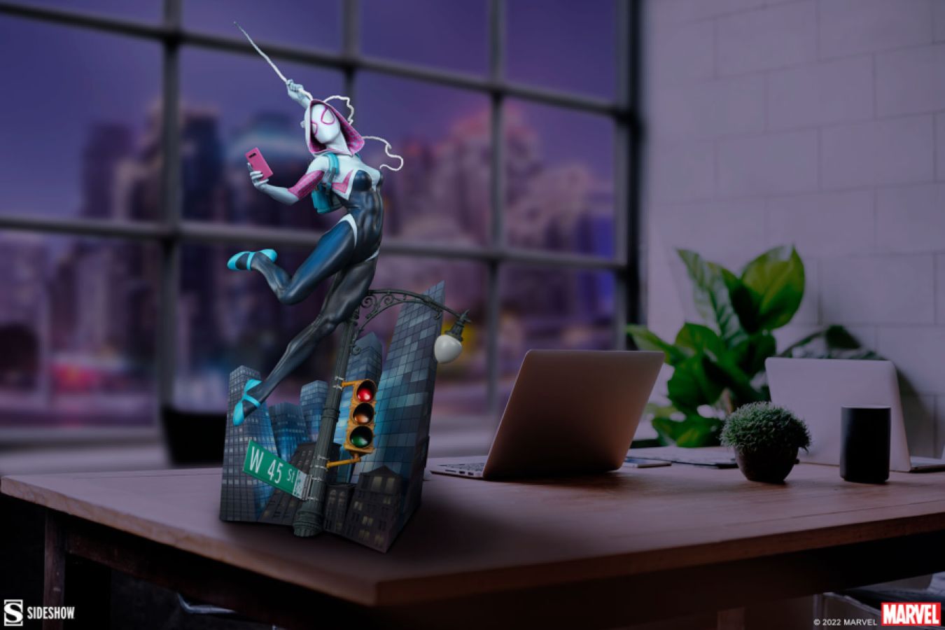 Marvel Comics - Spider-Gwen Premium Format Statue