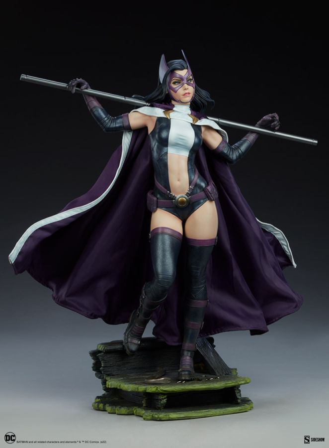 DC Comics - Huntress Premium Format Statue