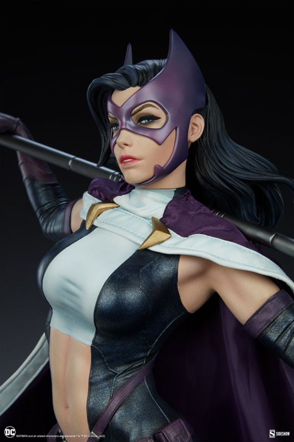 DC Comics - Huntress Premium Format Statue