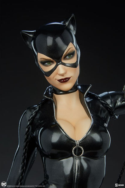 DC Comics - Catwoman Premium Format Statue