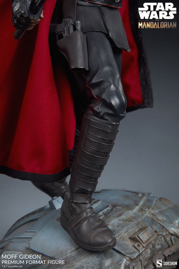 Star Wars: The Mandalorian - Moff Gideon Premium Format Statue