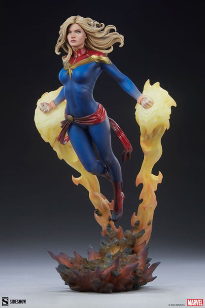 Marvel Comics - Captain Marvel Premium Format Statue