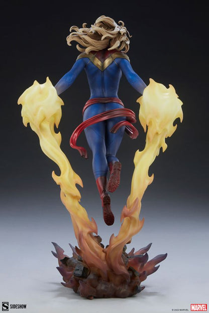 Marvel Comics - Captain Marvel Premium Format Statue