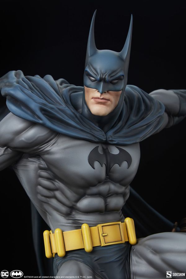 Batman - Batman Premium Format 1:4 Scale Statue