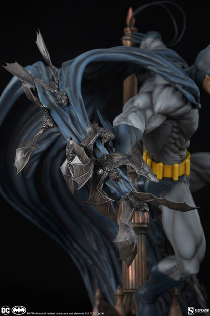 Batman - Batman Premium Format 1:4 Scale Statue