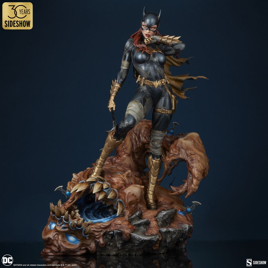 Batman - Batgirl Premium Format Statue
