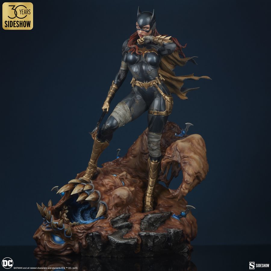 Batman - Batgirl Premium Format Statue