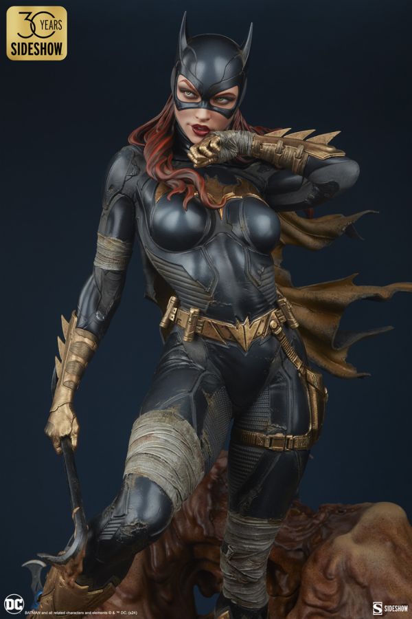 Batman - Batgirl Premium Format Statue