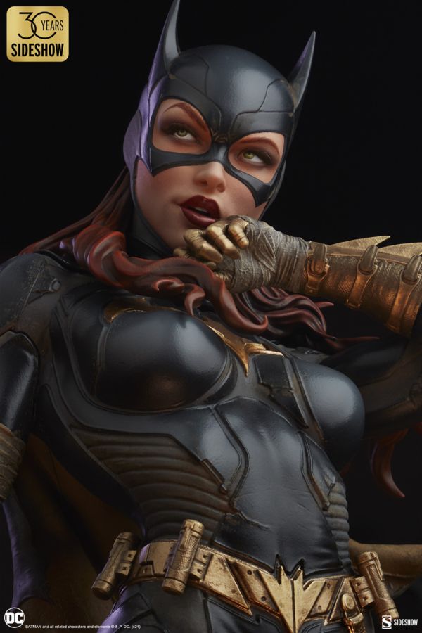 Batman - Batgirl Premium Format Statue