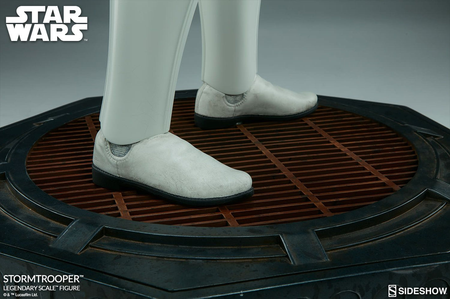 Star Wars - Stormtrooper 1:2 Legendary Scale Statue
