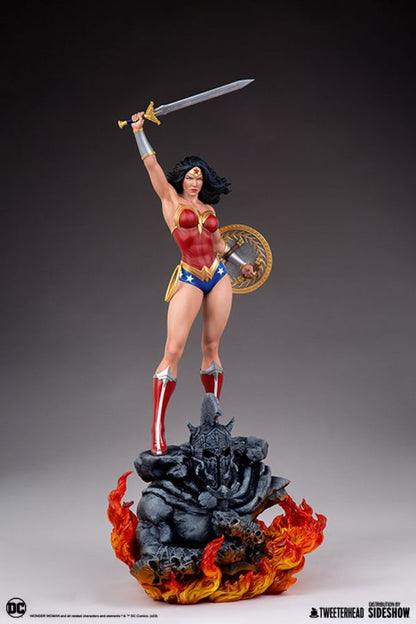 DC Comics - Wonder Woman 1:4 Scale Maquette