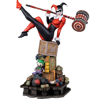 DC Comics - Harley Quinn 1:4 Scale Maquette