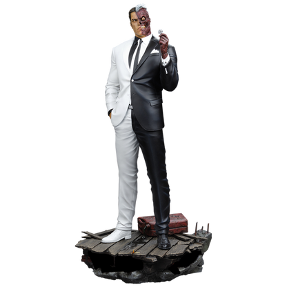 Batman - Two Face 1:4 Scale Maquette